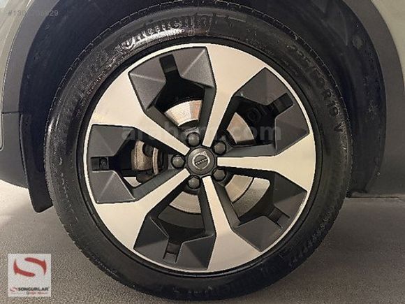SONGURLAR 2024 XC40 DARK PLUS BOYASIZ %20 KDV Lİ KREDİ KARTLI