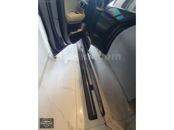 SET MOTORS 2025 VOLVO XC90 11.000KM HATASIZ