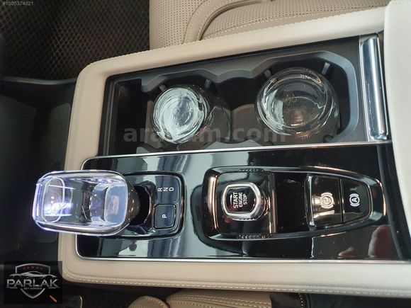 SET MOTORS 2025 VOLVO XC90 11.000KM HATASIZ