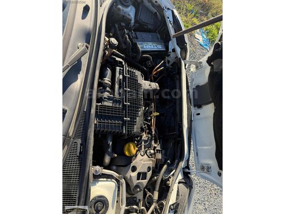 TAMYILDIZ OTOMOTİVDEN OTOMOBİL RUHSATLI 65'LİK 1.5 dCİ KANGOO