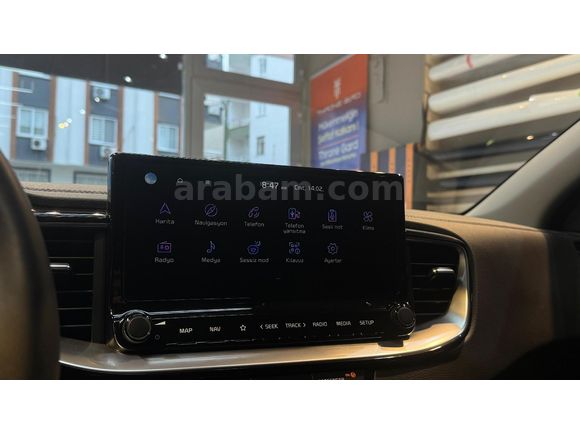 Sahibinden Kia XCeed 1.5 T-GDI Elegance 2025 Model