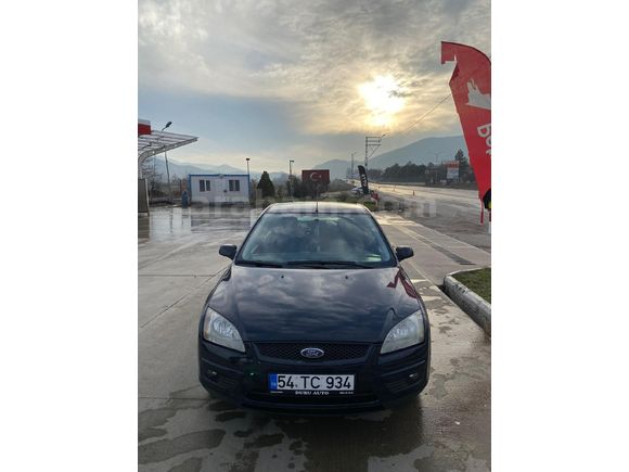 Sahibinden Ford Focus 1.6 TDCi Collection 2008 Model  275.000 km Lacivert