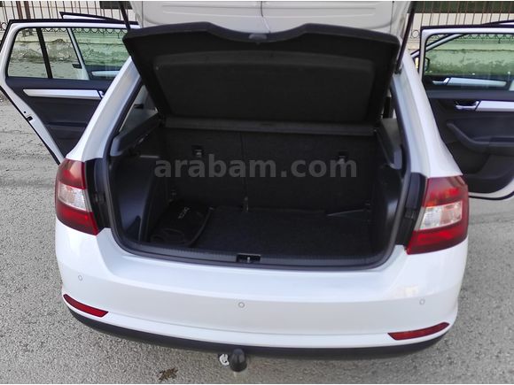 GALERİ BEYAZDAN 2017  1.0 TSI GreenTec Dynamic OTOMATİK HATASIZ 