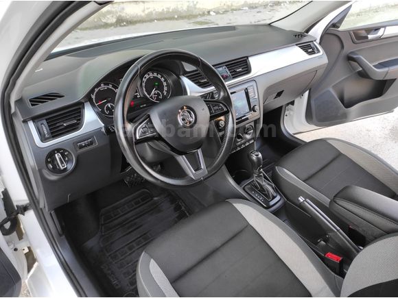 GALERİ BEYAZDAN 2017  1.0 TSI GreenTec Dynamic OTOMATİK HATASIZ 