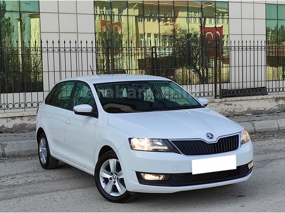 GALERİ BEYAZDAN 2017  1.0 TSI GreenTec Dynamic OTOMATİK HATASIZ 