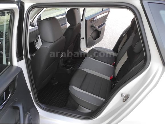 GALERİ BEYAZDAN 2017  1.0 TSI GreenTec Dynamic OTOMATİK HATASIZ 