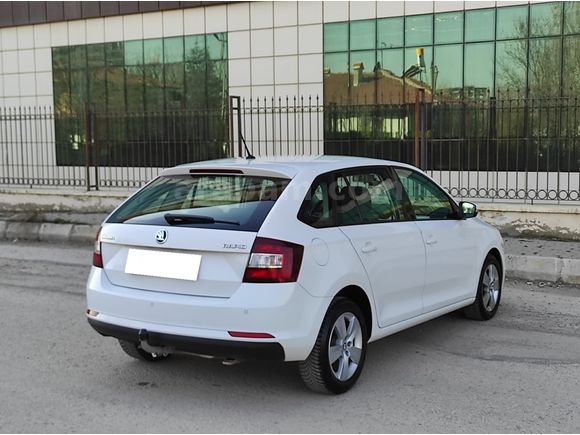 GALERİ BEYAZDAN 2017  1.0 TSI GreenTec Dynamic OTOMATİK HATASIZ 