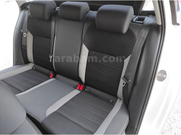 GALERİ BEYAZDAN 2017  1.0 TSI GreenTec Dynamic OTOMATİK HATASIZ 