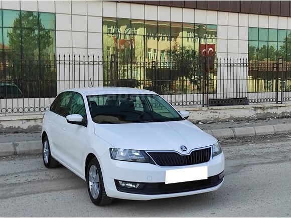 GALERİ BEYAZDAN 2017  1.0 TSI GreenTec Dynamic OTOMATİK HATASIZ 