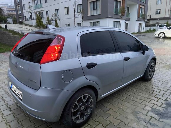 Sahibinden Fiat Punto Grande 1.3 Multijet Active 2009 Model 