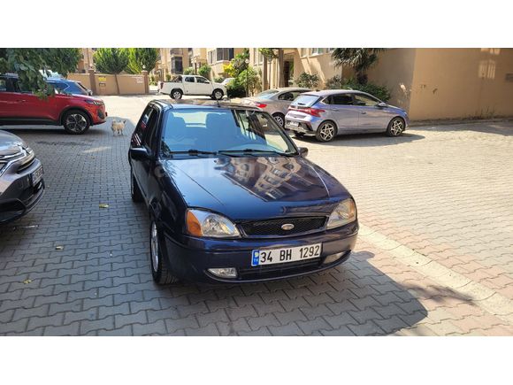 Sahibinden Ford Fiesta 1.25 Ghia Klimalı 2001 Model