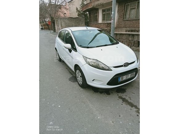 Sahibinden Ford Fiesta 1.4 TDCi My 2011 Model  195.500 km Beyaz