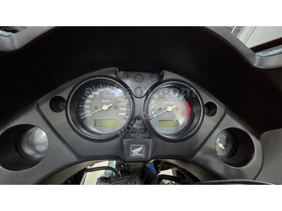 MOTOCAR KURUMSAL MAĞAZADAN DÜŞÜK KM'Lİ HONDA CBF1000