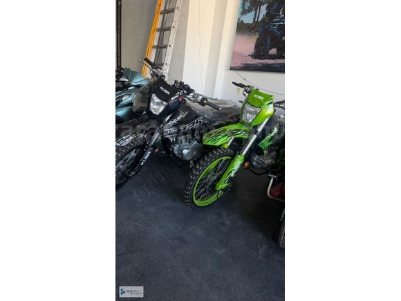 Özgürce doğayla buluşmak için 125 cc cross motor