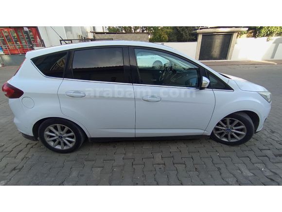 Sahibinden Ford C-Max 1.6 TDCi Titanium 2015 Model