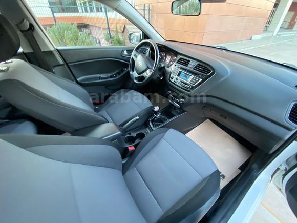 2018 MODEL HYUNDAİ İ20 1.4 CRDİ STYLE 153 BİN KİLOMETREDE/DİZEL 