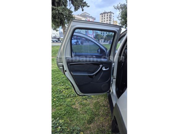 Sahibinden Dacia Duster 1.5 dCi Laureate 2011 Model