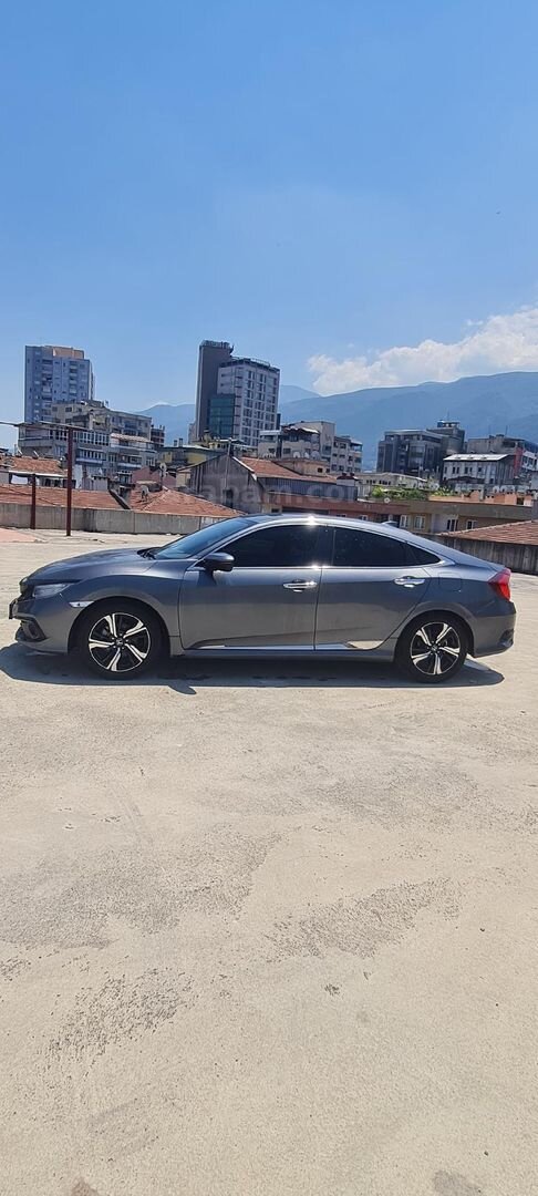 Sahibinden Honda Civic 1.6i VTEC Eco Executive 2019 Model Bursa 50.000 km Füme 6