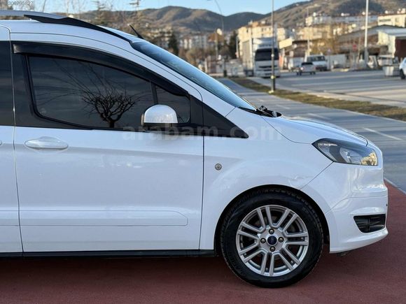 ENES AYVAZ AUTO DAN 2015 FORD COURİER TİTANİUM DÜŞÜK KM