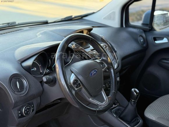 ENES AYVAZ AUTO DAN 2015 FORD COURİER TİTANİUM DÜŞÜK KM