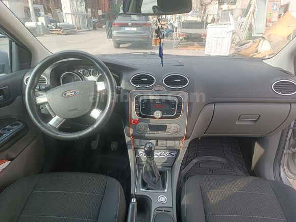 Sahibinden Ford Focus 1.6 TDCi Titanium 2010 Model