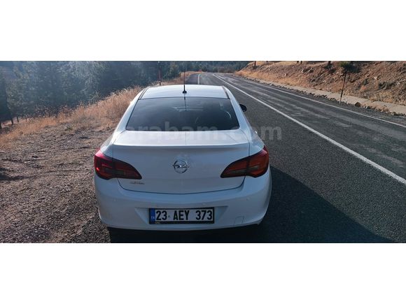 Memurdan Opel Astra 1.6 Edition Plus 2016 Model Elazığ