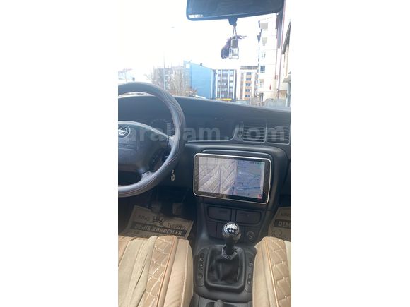 Memurdan Orijinal Opel Vectra 1.6 Comfort 2001 Model 