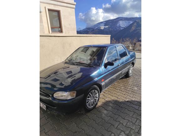 Klimalı bakımlı Ford Escort 1.6 CLX 1997 Model 