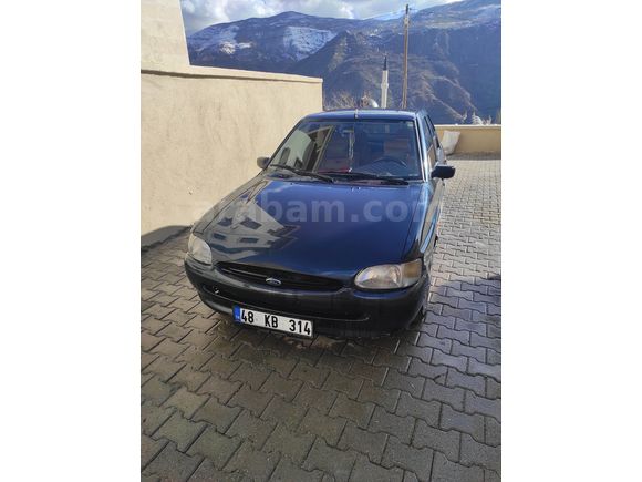 Klimalı bakımlı Ford Escort 1.6 CLX 1997 Model 