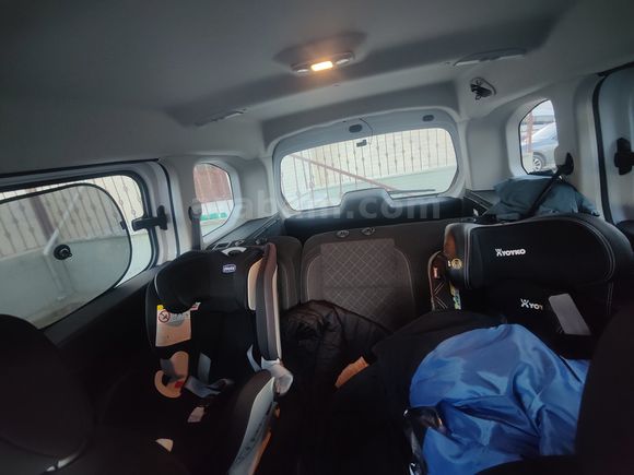 Sahibinden Opel Combo Life 1.5 D Esential 2024 Model