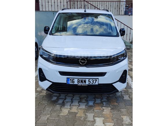Sahibinden Opel Combo Life 1.5 D Esential 2024 Model