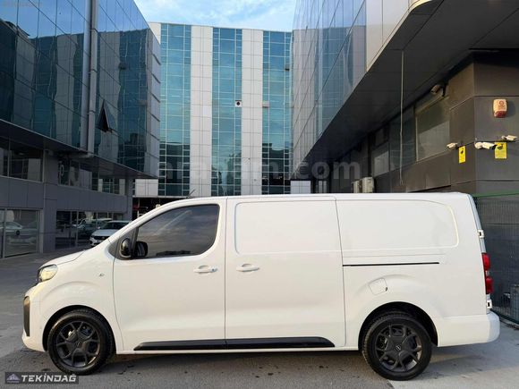 TEKİNDAĞ'dan SENETLİ VE KREDİLİ SATIŞLAR 2025 VİVARO 2.0TD CARGO