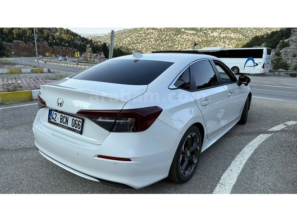 Sahibinden Honda Civic 1.5 i-VTEC Eco Executive Plus 2025 Model 