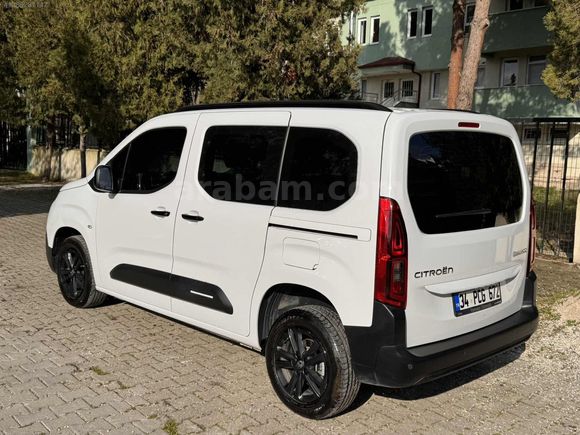 2025 MODEL 1.5 BERLİNGO 130hp OTOMATİK VİTES