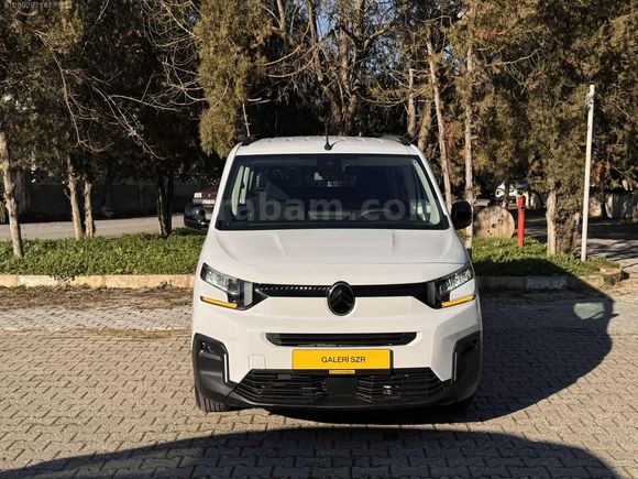 2025 MODEL 1.5 BERLİNGO 130hp OTOMATİK VİTES