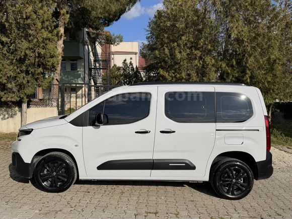 2025 MODEL 1.5 BERLİNGO 130hp OTOMATİK VİTES