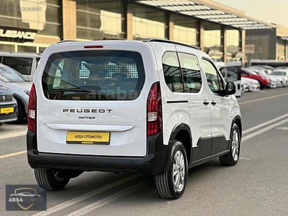 ARŞA OTOMOTİVDEN HATASIZ BOYASIZ ÇİZİKSİZ SIFIR KM RİFTER 130 BG