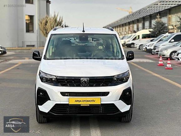 ARŞA OTOMOTİVDEN HATASIZ BOYASIZ ÇİZİKSİZ SIFIR KM RİFTER 130 BG