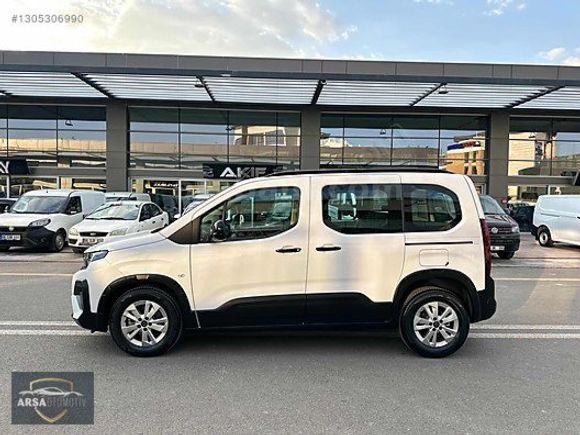 ARŞA OTOMOTİVDEN HATASIZ BOYASIZ ÇİZİKSİZ SIFIR KM RİFTER 130 BG