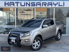 ISUZU D-MAX 2.5 V-CROSS 4*4 2014 MODEL 205.000 KM DEĞİŞENSİZ