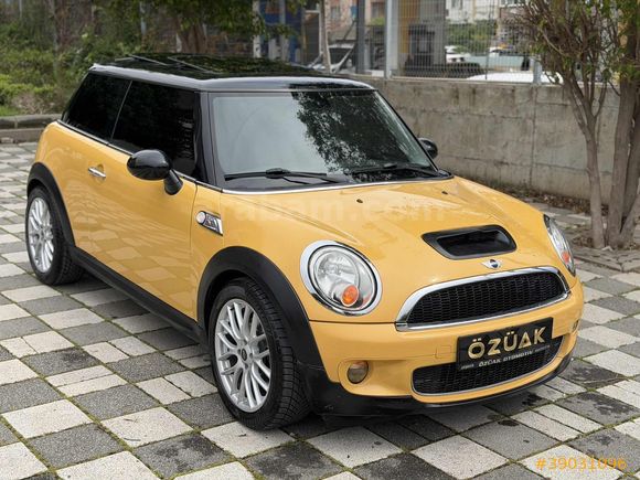 ÖZÜAK'DAN BAKIMLI MİNİ COOPER S CAM TAVANLI FULL DOLU