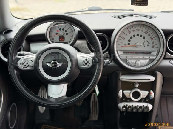 ÖZÜAK'DAN BAKIMLI MİNİ COOPER S CAM TAVANLI FULL DOLU