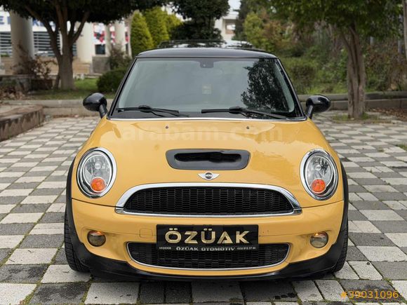 ÖZÜAK'DAN BAKIMLI MİNİ COOPER S CAM TAVANLI FULL DOLU