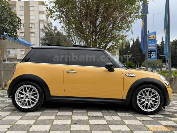 ÖZÜAK'DAN BAKIMLI MİNİ COOPER S CAM TAVANLI FULL DOLU