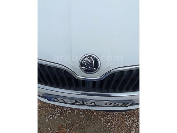 Sahibinden Skoda Rapid 1.2 Spaceback Ambition 2015 Model 