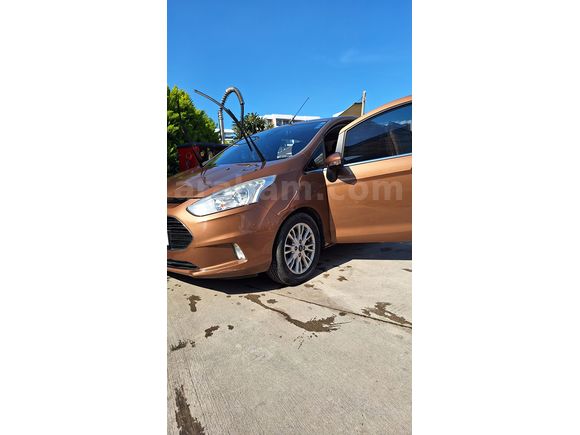 Sahibinden Ford B-Max 1.5 TDCi Titanium 2012 Model 