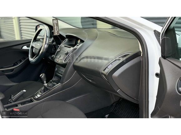 HATASIZZ DEĞİŞENSİZ FORD FOCUS 2017 1.6 TDCI TREND-X