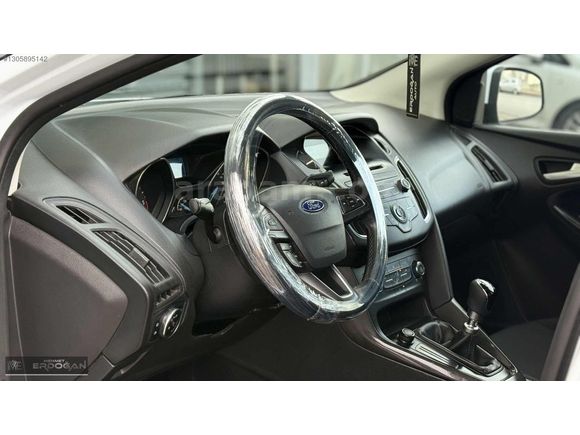 HATASIZZ DEĞİŞENSİZ FORD FOCUS 2017 1.6 TDCI TREND-X
