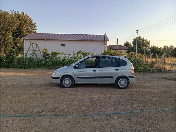 Sahibinden Renault Scenic 1.6 RXT 2000 Model