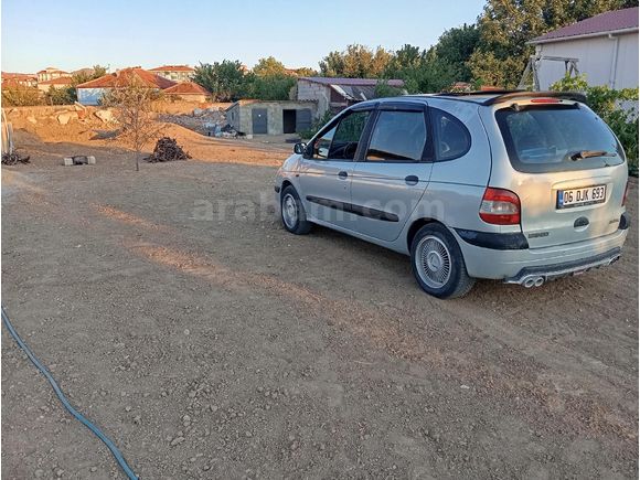 Sahibinden Renault Scenic 1.6 RXT 2000 Model